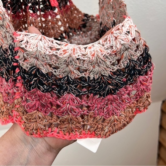 ANTHROPOLOGIE Crocheted Halter Top. Size Large. Orange,brown,black zigza… - Picture 6 of 8